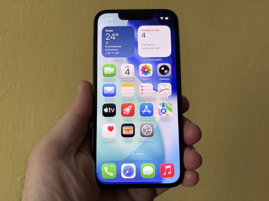 Iphone 13 mini .  256г памʼять