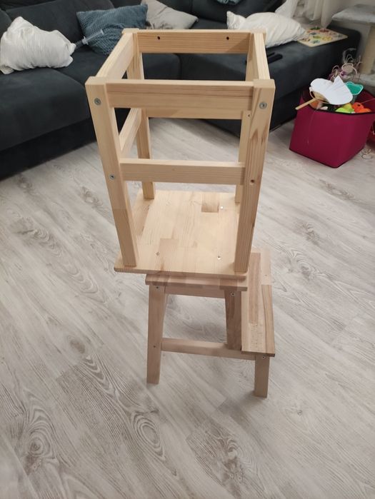 Torre de aprendizagem montessori