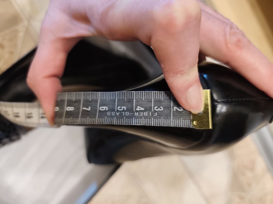 Туфлі лаковані р. 40 Brretti