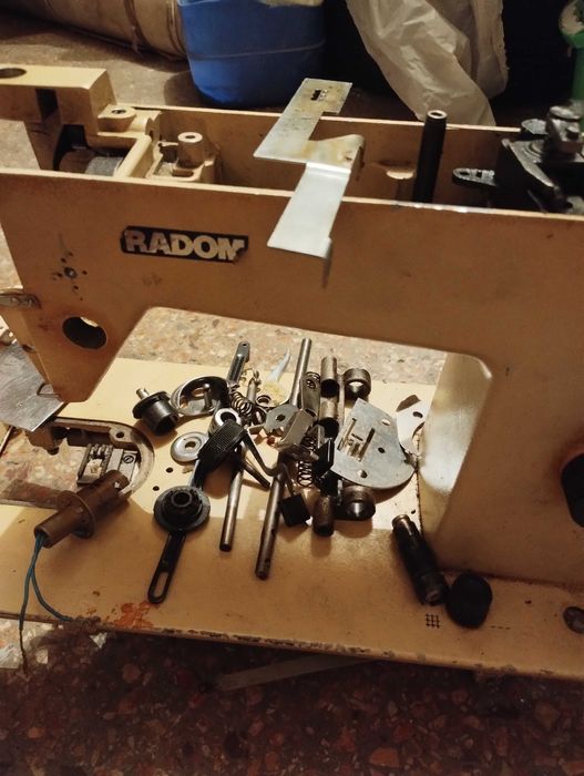 Запчасти швейной машинки