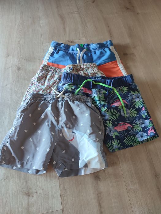 Swim shorts with elastic waistband