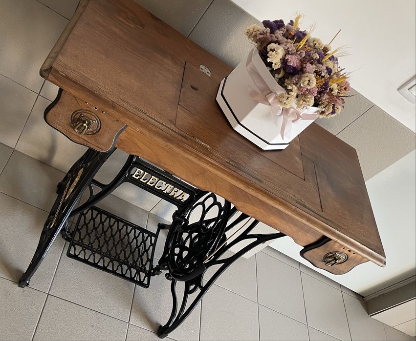 Máquina de costura wertheim, restaurada