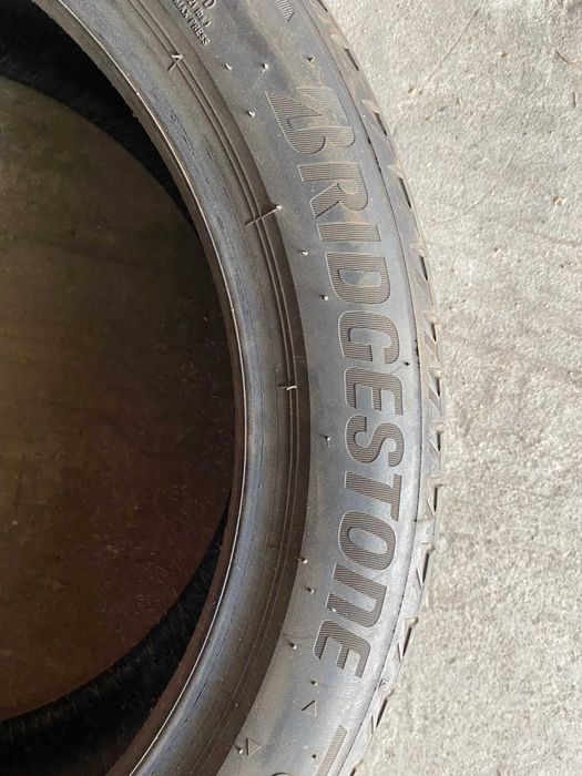 225/45R18 Dwie używane opony letnie Bridgestone