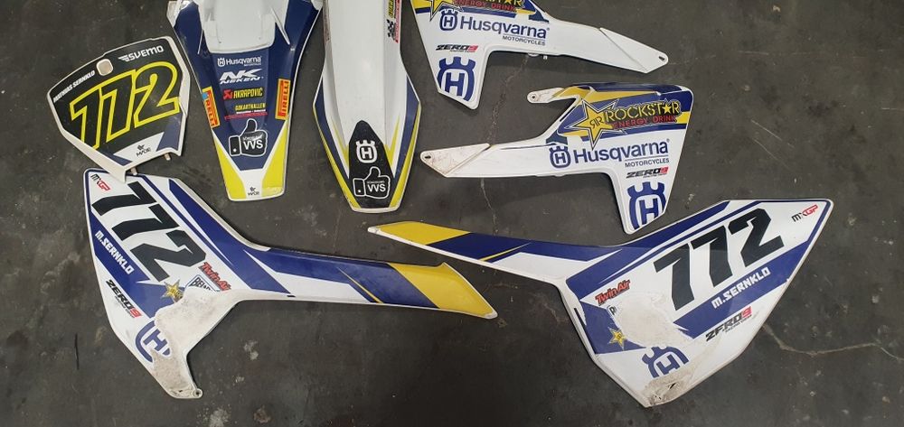 Komplet Plastików Boczek Błotnik bok Husqvarna tc 125 tc 250 FC 350