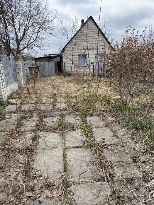 Два повноцінних житла під одним дахом.