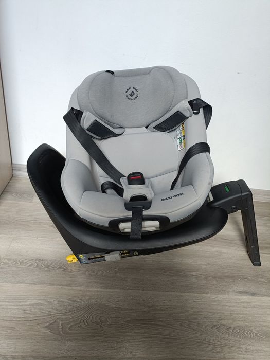 Fotelik Maxi-Cosi Mica obrotowy 360°