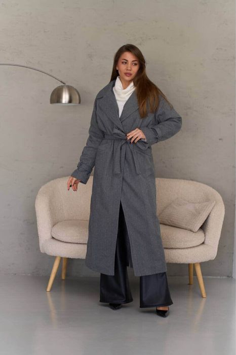 Сіре пальто зима