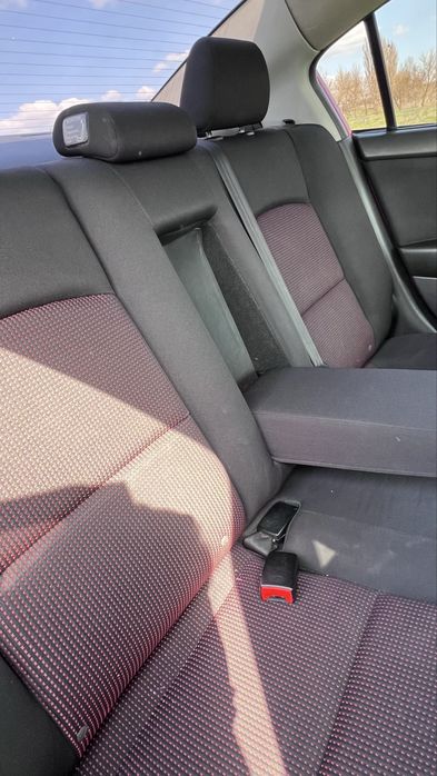 Продам авто Mazda 3