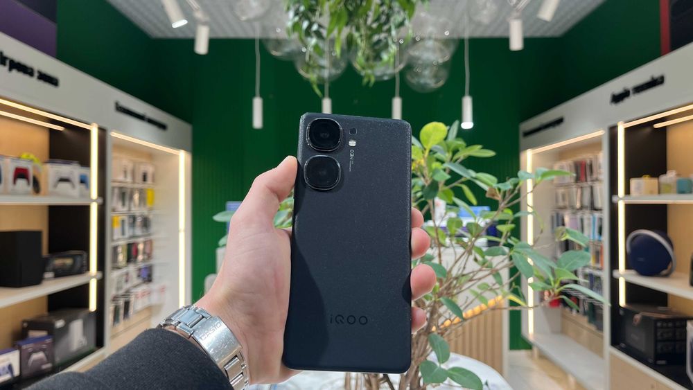Магазин Vivo iQOO Neo 9 Pro 16/512GB Black Гарантiя Trade In