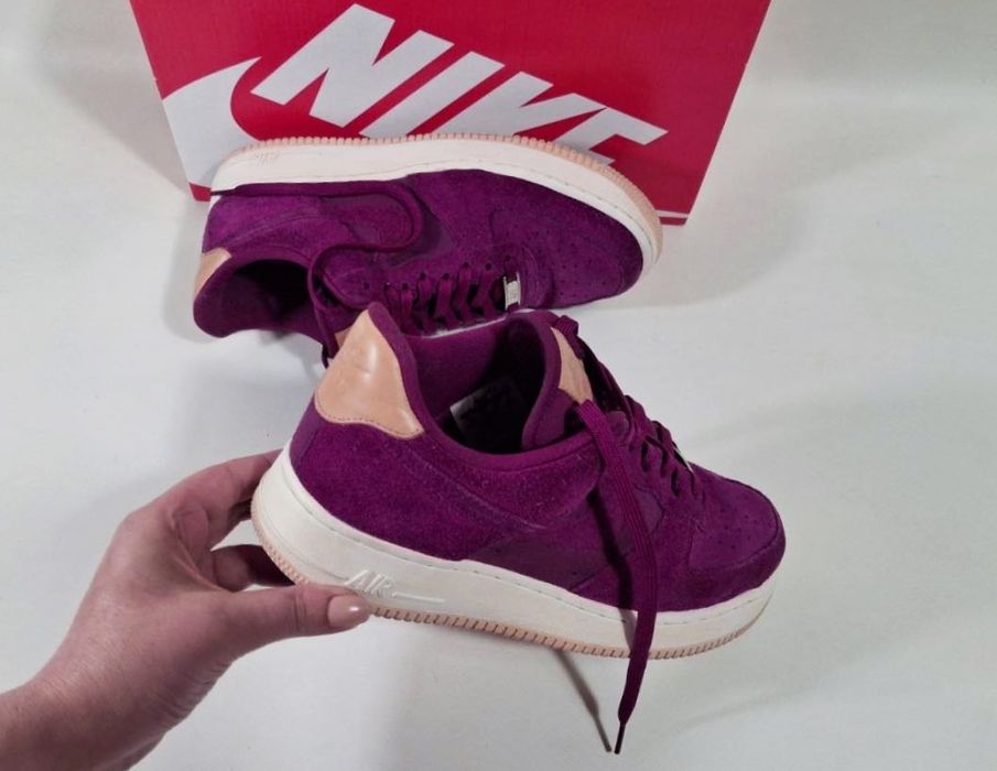 Кросівки Nike Air Force 1 07 Premium (р. 41-41,5 / 26,5 см) Оригінал Nike Blazer Mid SB cortez