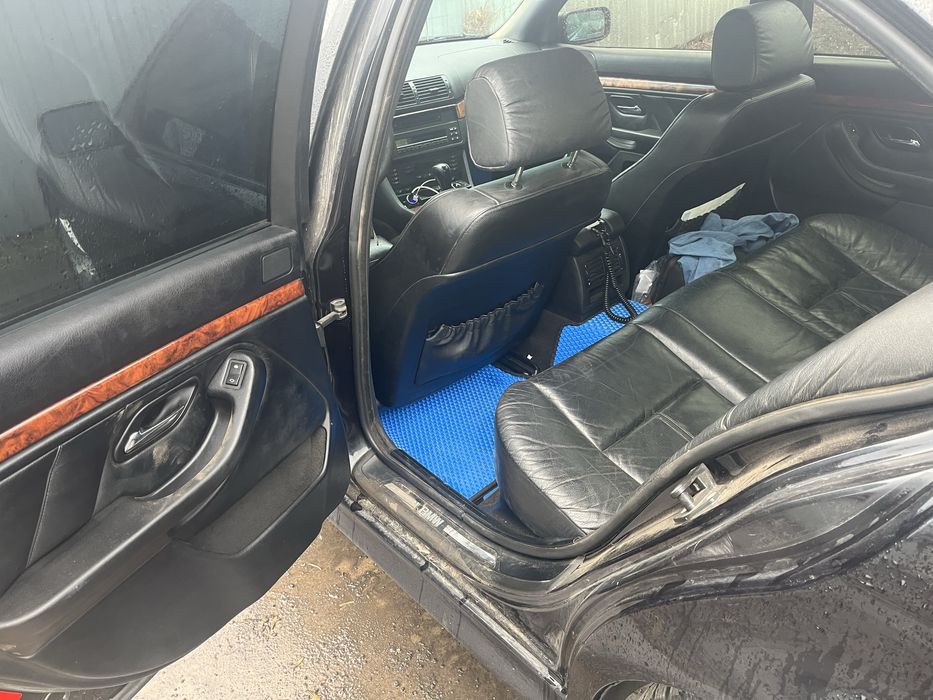 Продам е39 1998г