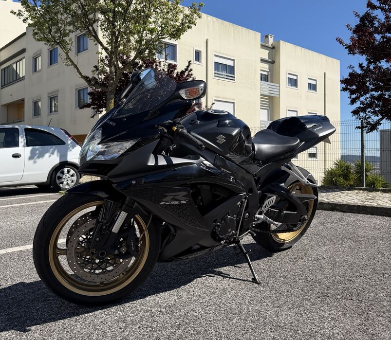 Suzuki Gsx-R 750 K8