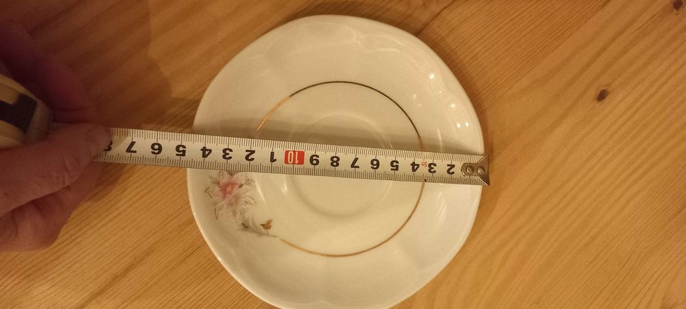 Serwis kawowy na 12 osób - piękny.