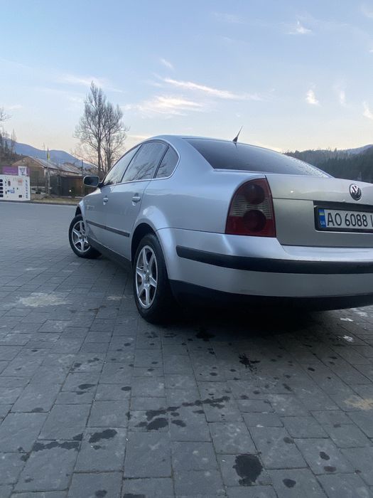 Автомобіль Фольксваген пасат б5+