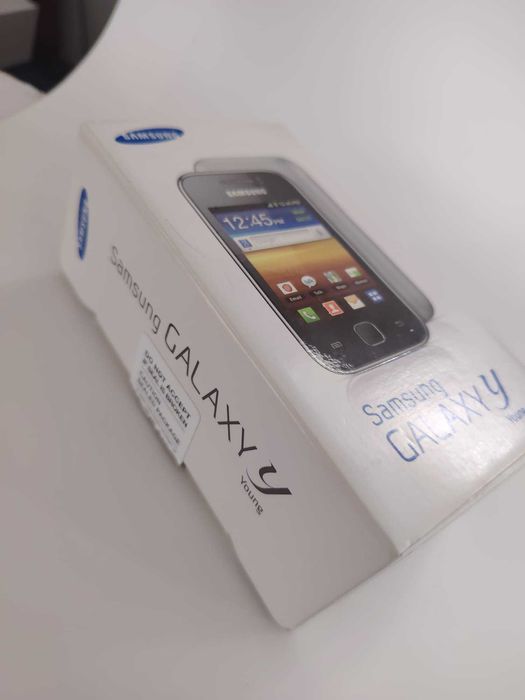 Telemovel Samsung Galaxy Y8