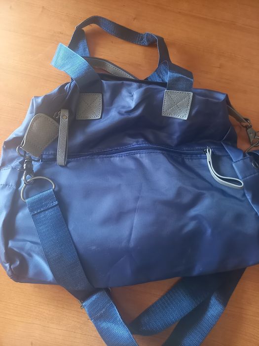 Mala multiusos com varias bolsas