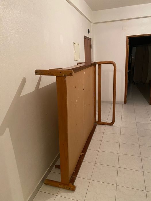 Cama sem colchão