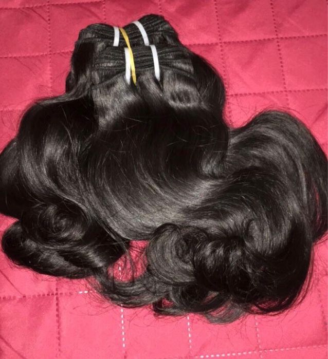 Cabelo ondulado curto 120€