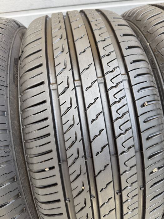 Шини літні R17 215 55 Barum Склад Осокорки RLX