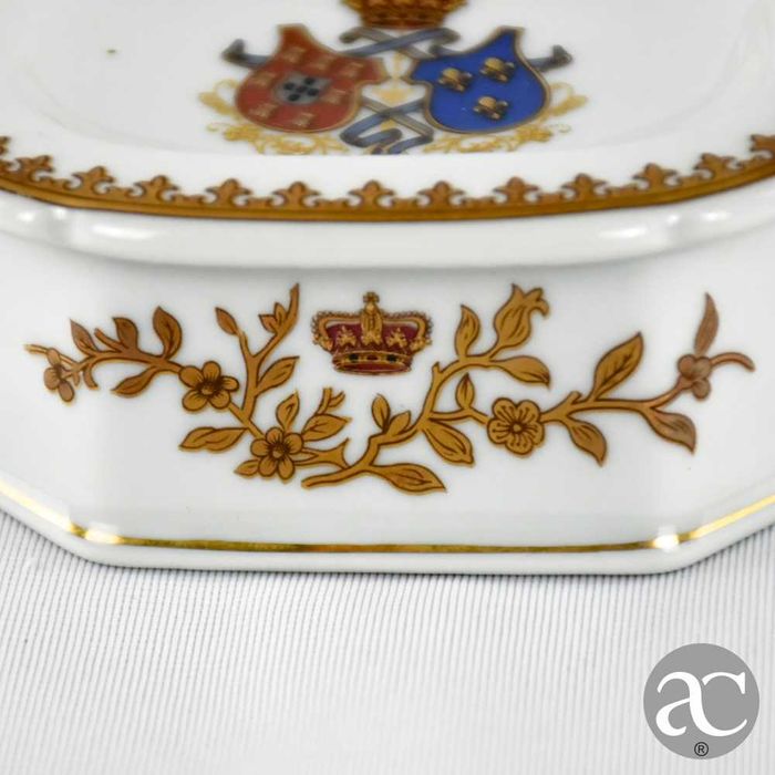 Aaleiro Vista Alegre, Brasões de Armas El-Rei D. Carlos I e D. Amélia