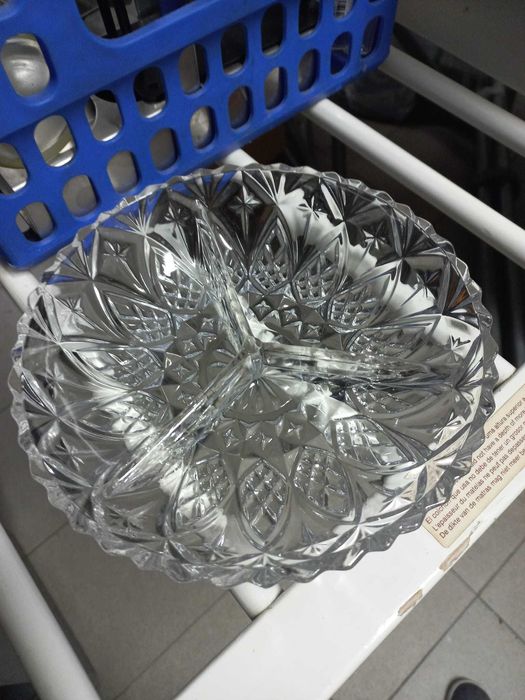 Loiças de serviço e pratos  decorativos de Coleção