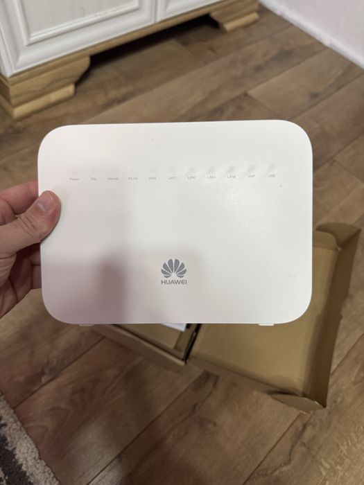 Роутер Huawei model DG8245V