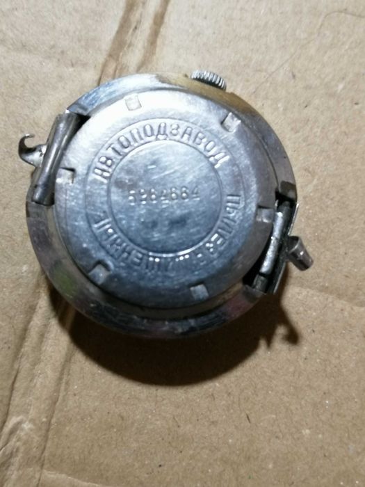 Часи ссср заря 30 камней