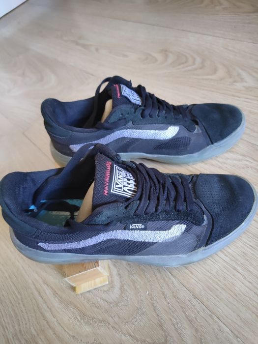 Vans  skóra zamsz r.38