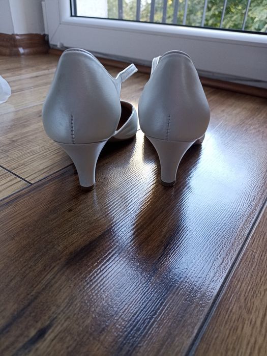 Buty ślubne Nina West