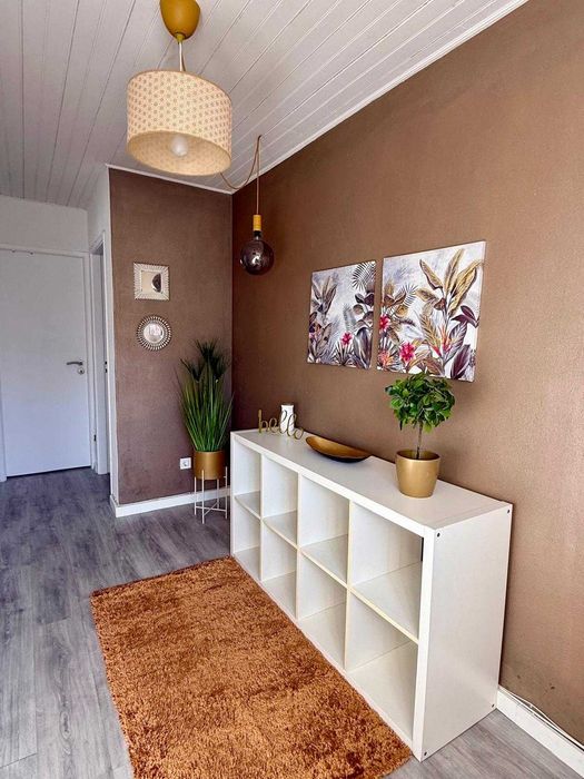 Apartamento mobilado e equipado com eletrodomésticos nos Moinhos da  Funcheira-Amadora