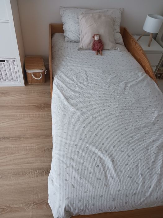 Cama individual madeira