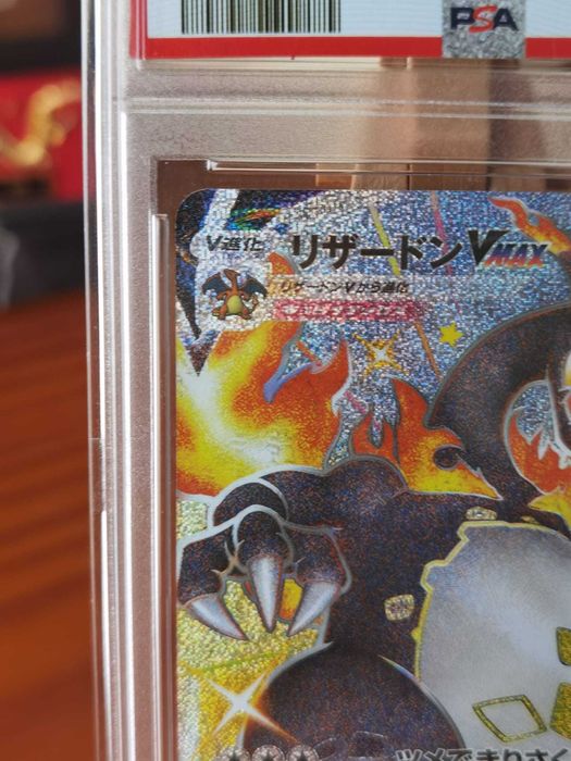 Pokémon Charizard Custom Card e PSA Case