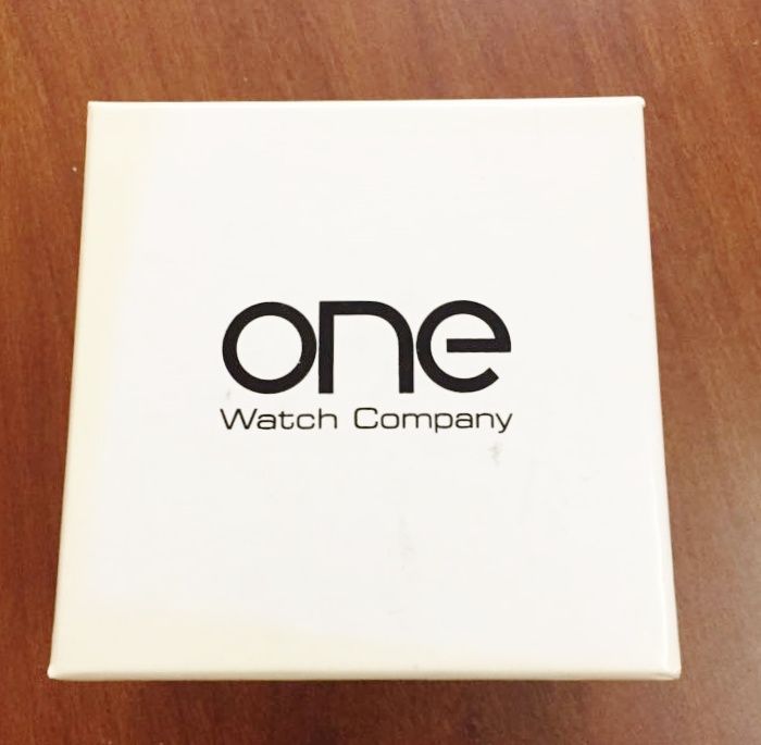 Relógio ONE edição Morangos com Açúcar