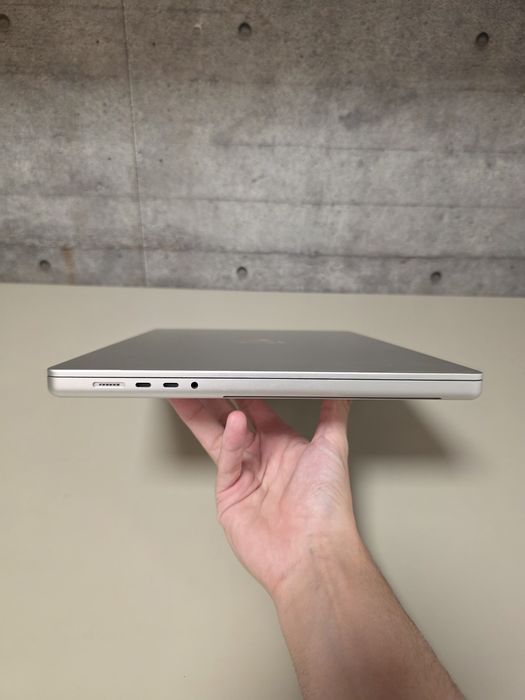 MacBook Pro 16" | M3 Max 36Gb RAM 1Tb | GPU 30 Cores