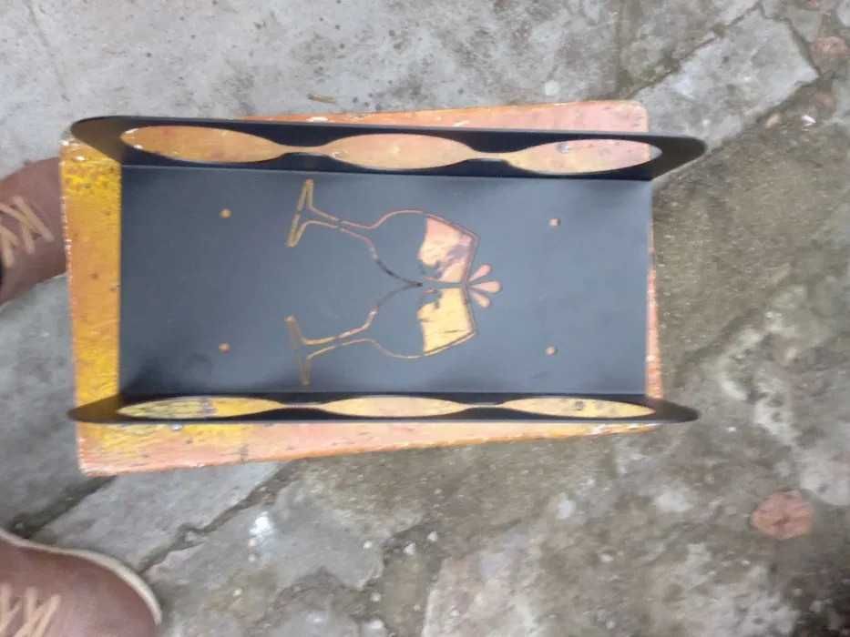 Sprzedam stojak do wina