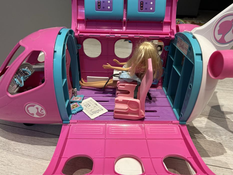 Barbie Samolot GDG76