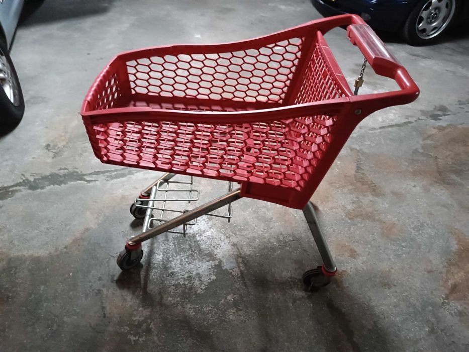 Cestos supermercado como novos
