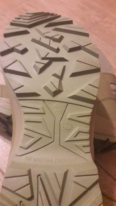 Берці 44р. талани зимові нового зразка обмін