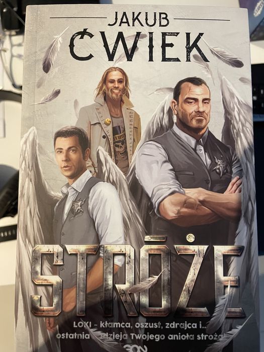 Jakub Ćwiek - Stróże