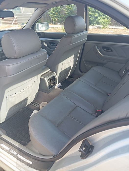 BMW 525d 
163cv
516 mil km
Motor m57