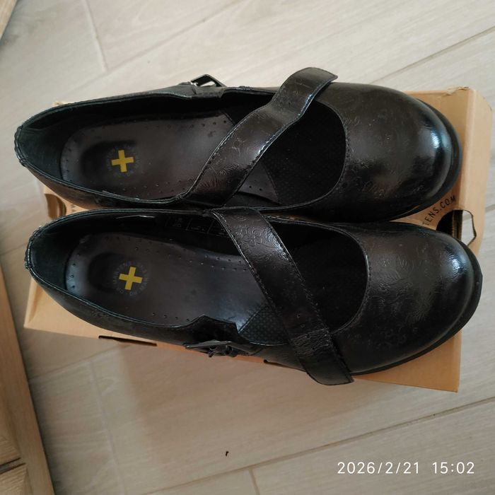 Dr. Martens туфлі на каблуку