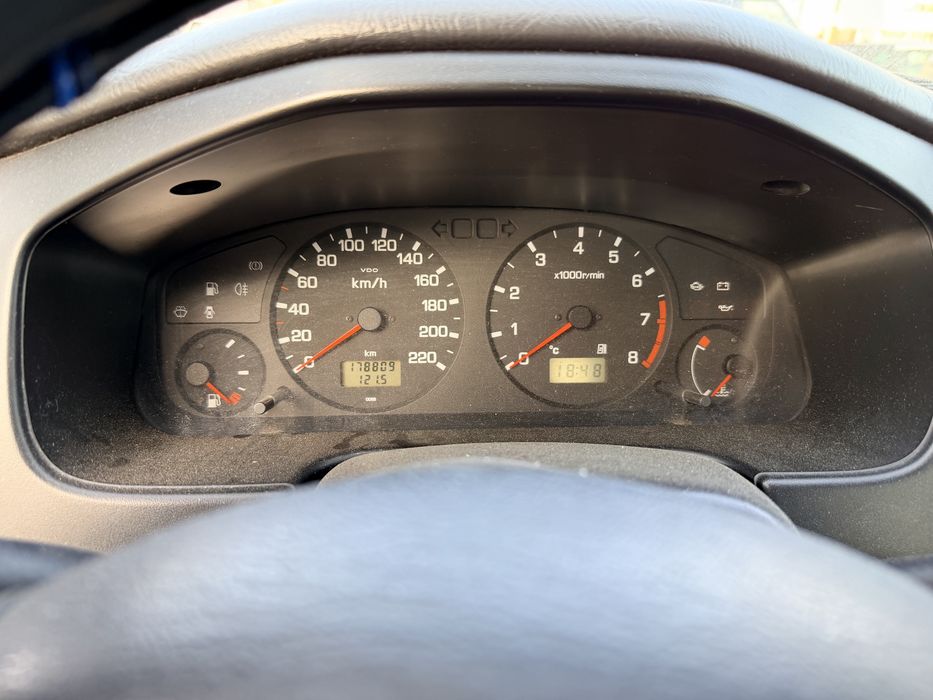 Vendo Nissan Primera 98