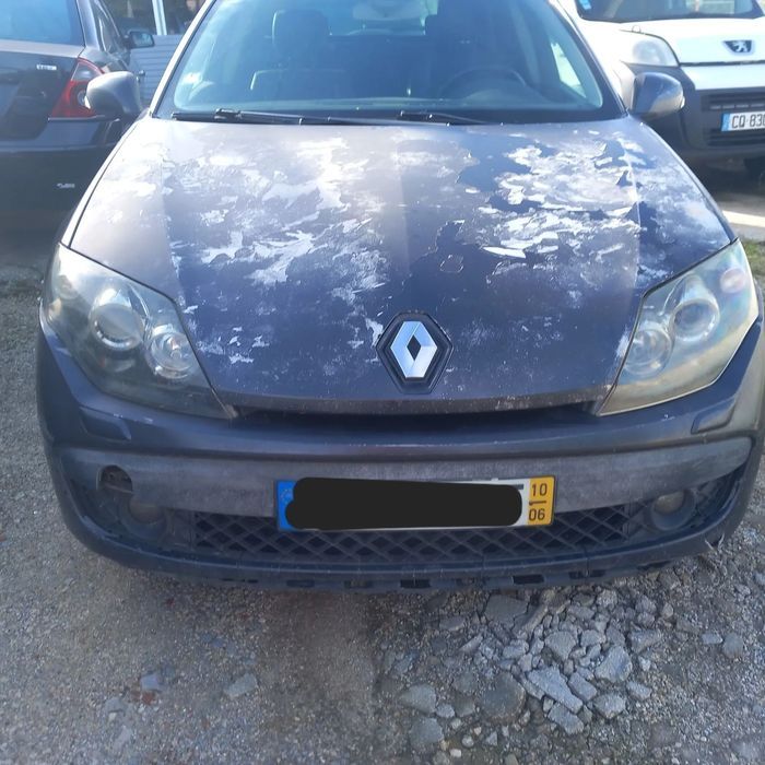 Frente completa Renault Laguna ano 2010