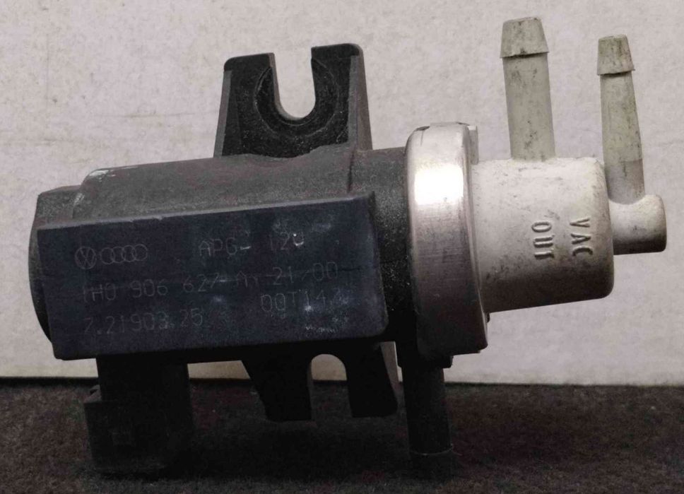 Válvula Reguladora Pressão Turbo / Válvula do Turbo 1H0906627A - VW GOLF IV