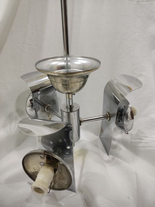 Candeeiro vintage cromado com globos de vidro