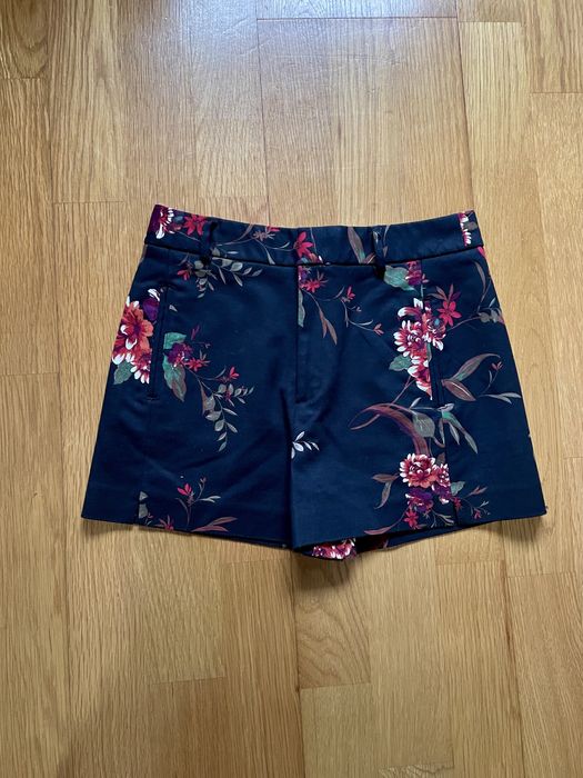 Calções floridos Zara