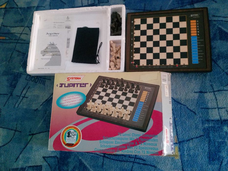 Komputer szachowy Systema Jupiter - kolekcjonerski 1997r.