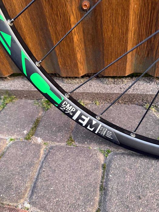 Колесо SunRingle 27.5 Enduro 20x110