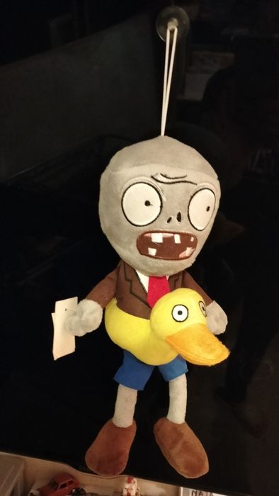 Maskotka Kolekcjonerska-PLANTS VS ZOMBIES-30 CM. Wydaje dźwięki!