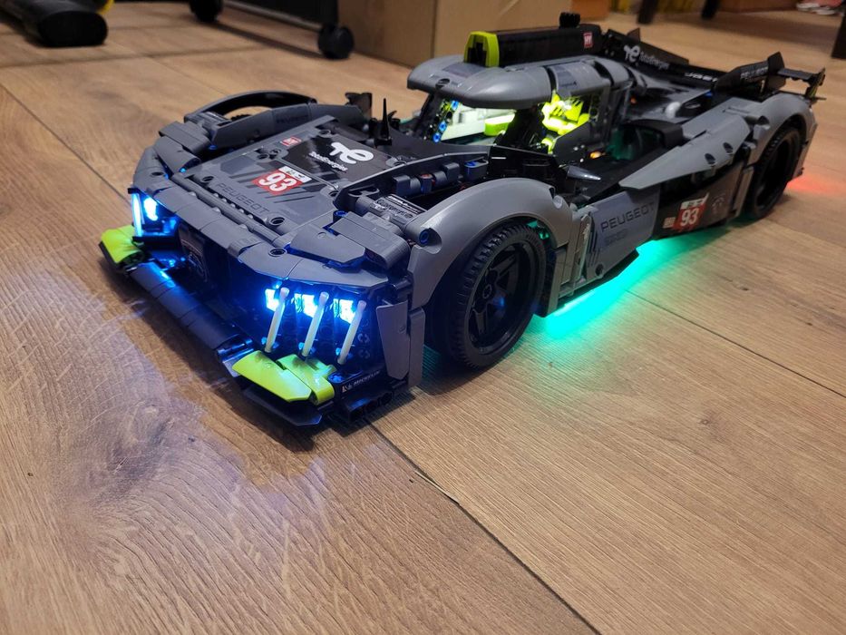 LEGO Technic 42156 PEUGEOT 9X8 Le Mans Hybrid Hypercar + światła LED